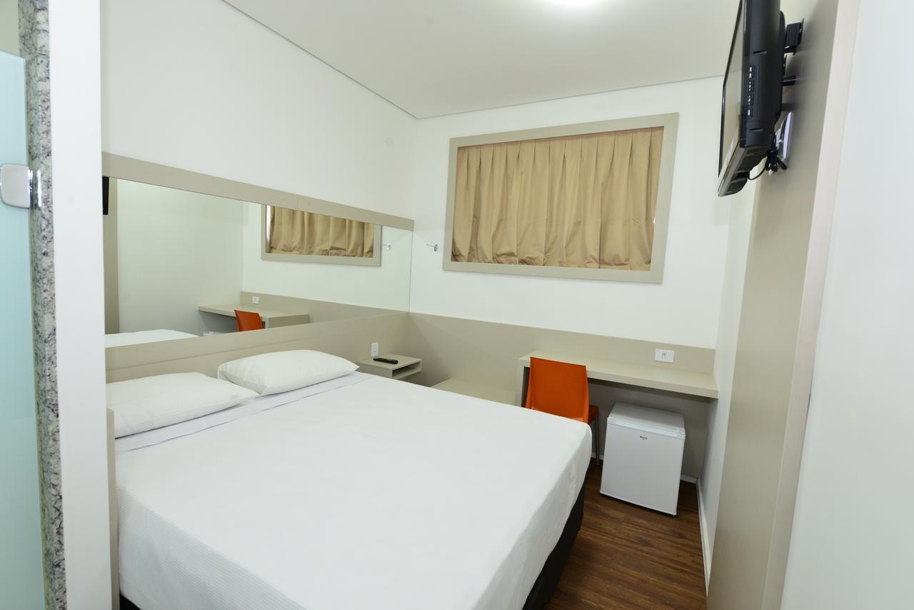 Hotel Panorama Economic 이파칭가 외부 사진