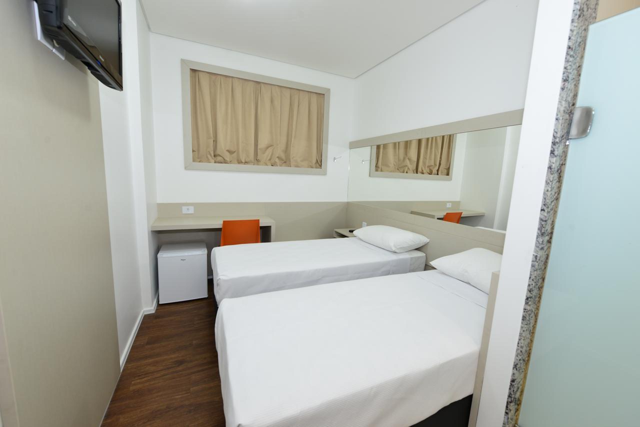 Hotel Panorama Economic 이파칭가 외부 사진